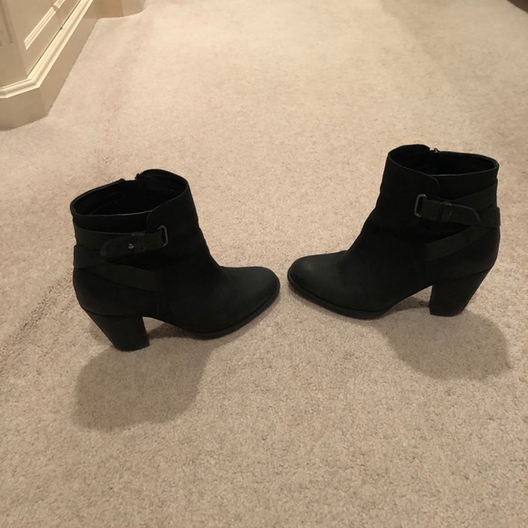 Black booties - Picture 3 of 7